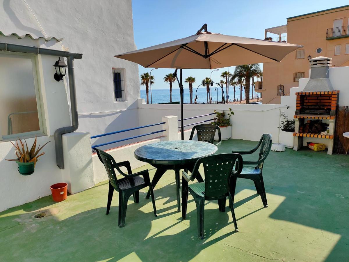 Tranquila Casa Frente Al Mar Adra