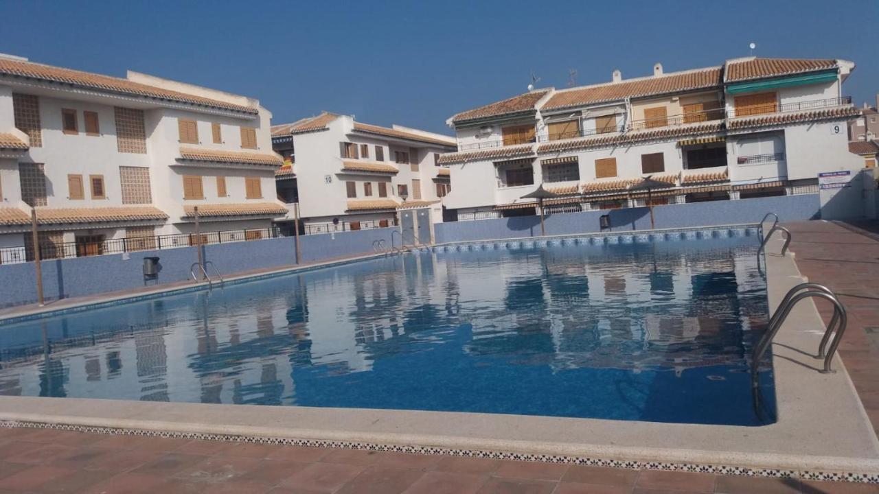 Santa Pola, En Playa Del Tamarit Con Piscina.