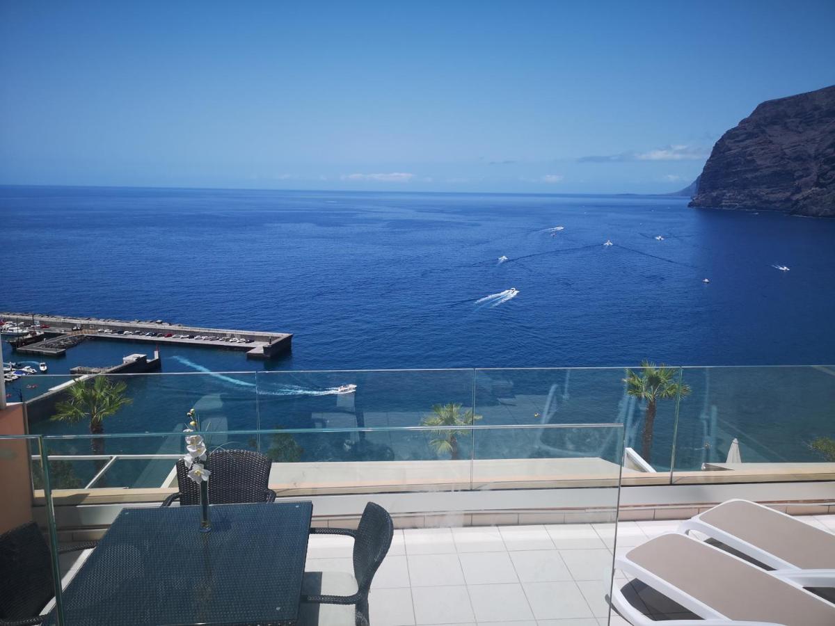 Magnificent Apt. With Sea View, Cliff & Marina Apartment