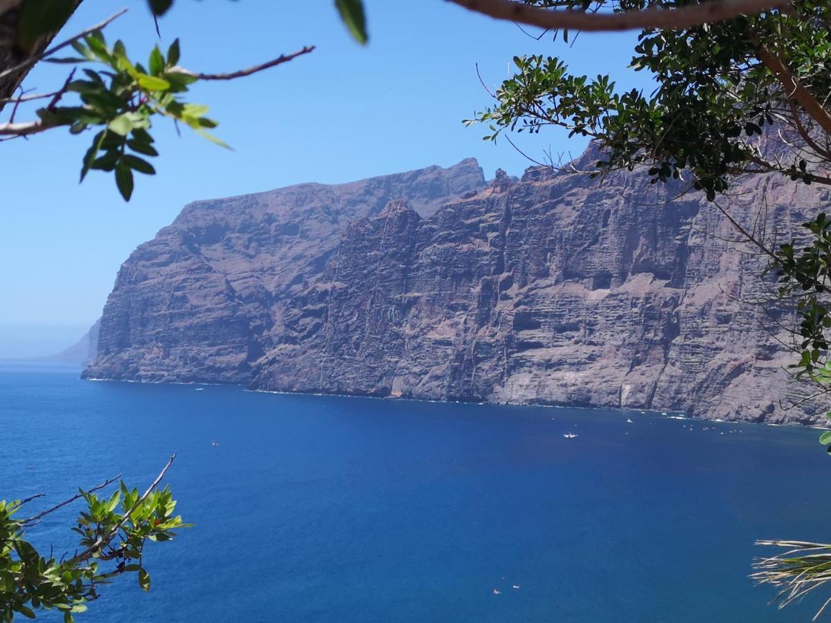 Magnificent Apt. With Sea View, Cliff & Marina *