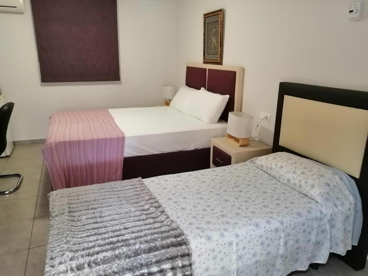 De La Paz Homestay
