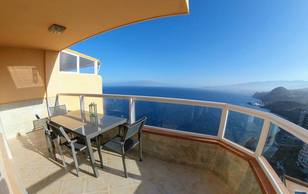 Facing The Ocean - Full Appt With 2 Double Bedroom Apartment *