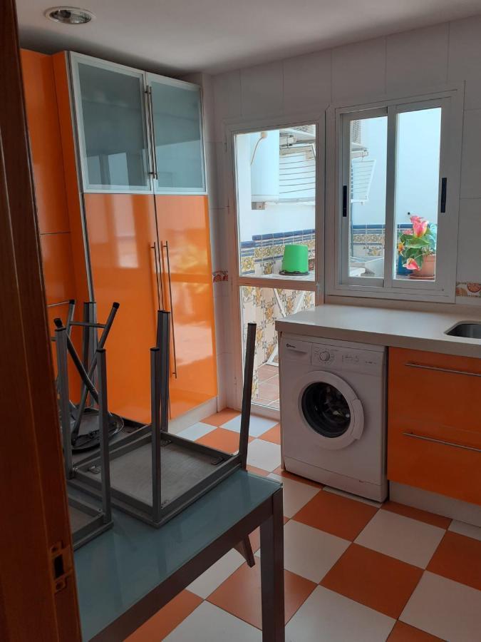 Apartamento En Calle Real *