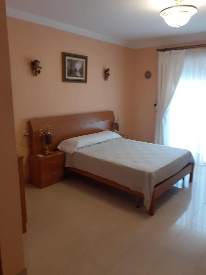 Apartamento En Calle Real Apartment *