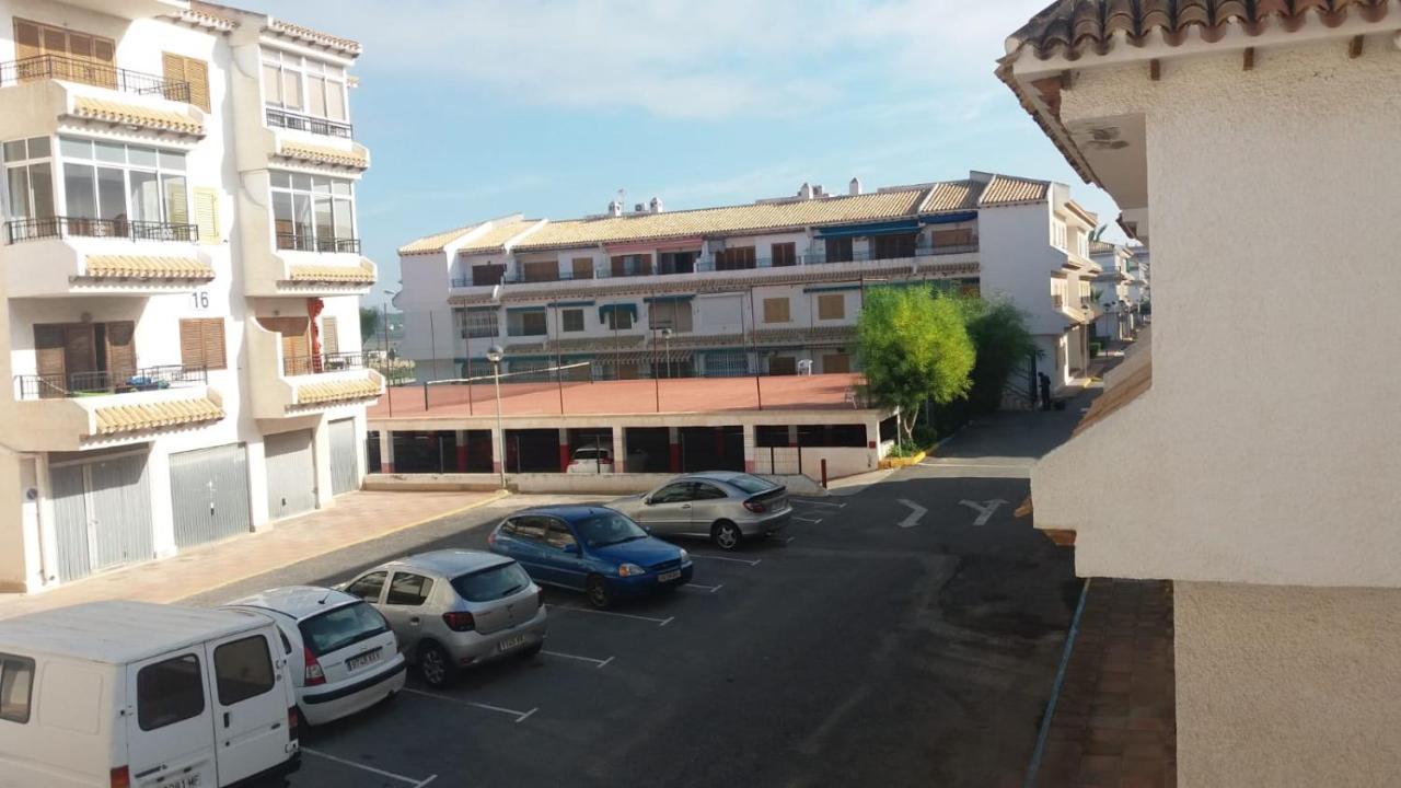 Apartment Santa Pola, En Playa Del Tamarit Con Piscina.