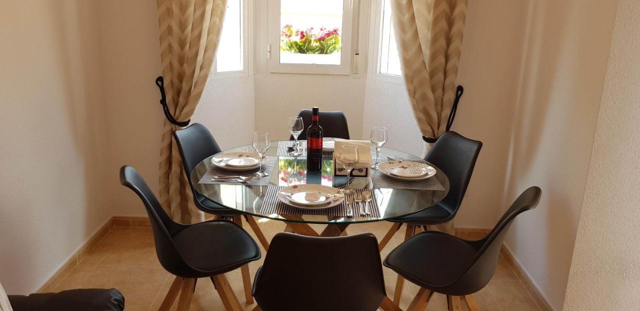 3 Bdr House Near La Zenia Private Lounge Terraces, Fire Places, Bbq, Kitchen, Parking Сasa de vacaciones