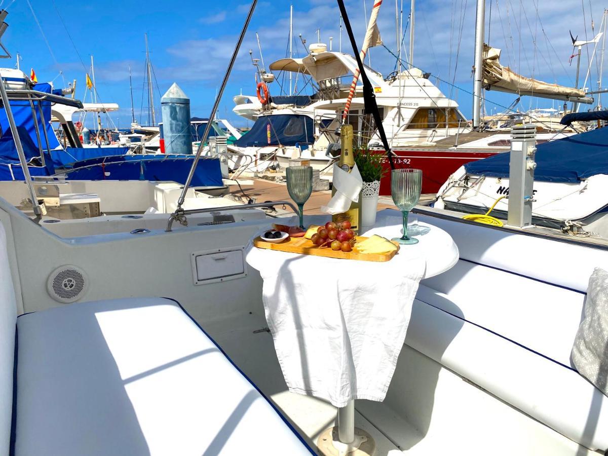 Botel Barco Pita - Amarilla Marina San Miguel de Abona