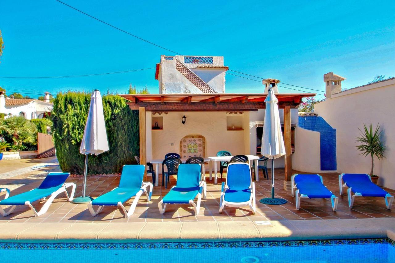 Villa Emilia - With Ocean View And Private Pool In