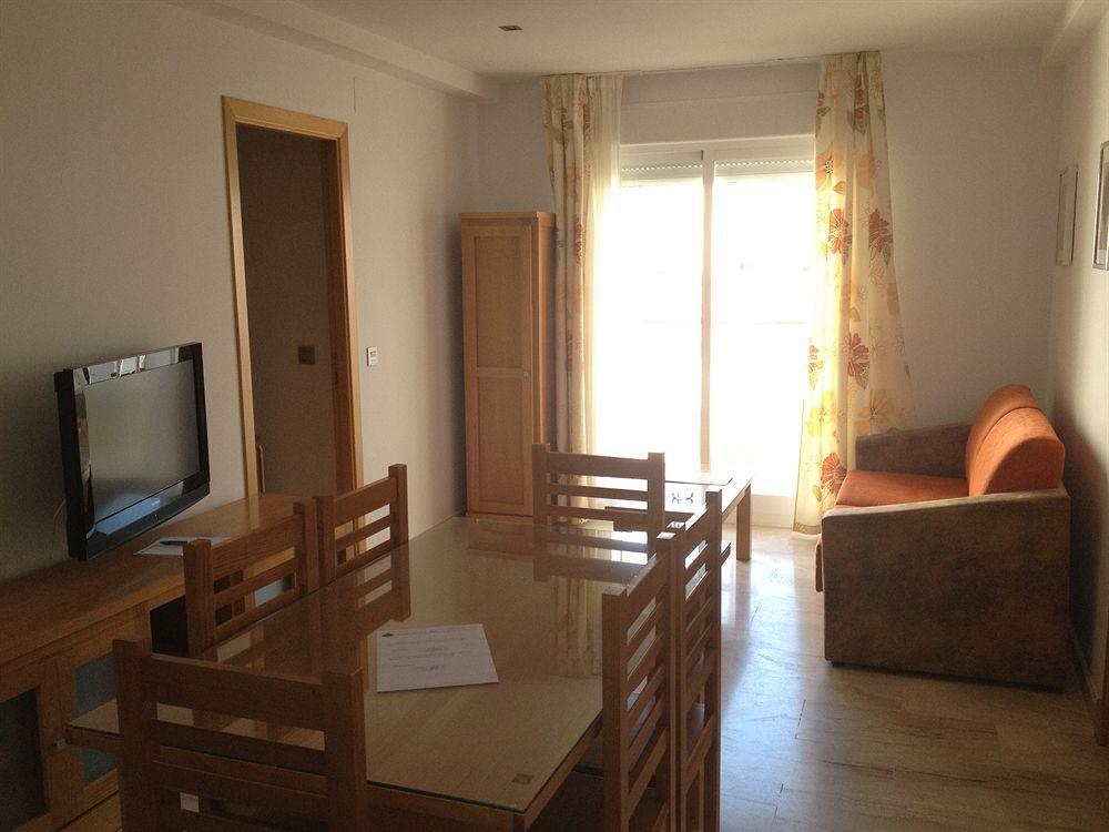Loto Conil Aparthotel
