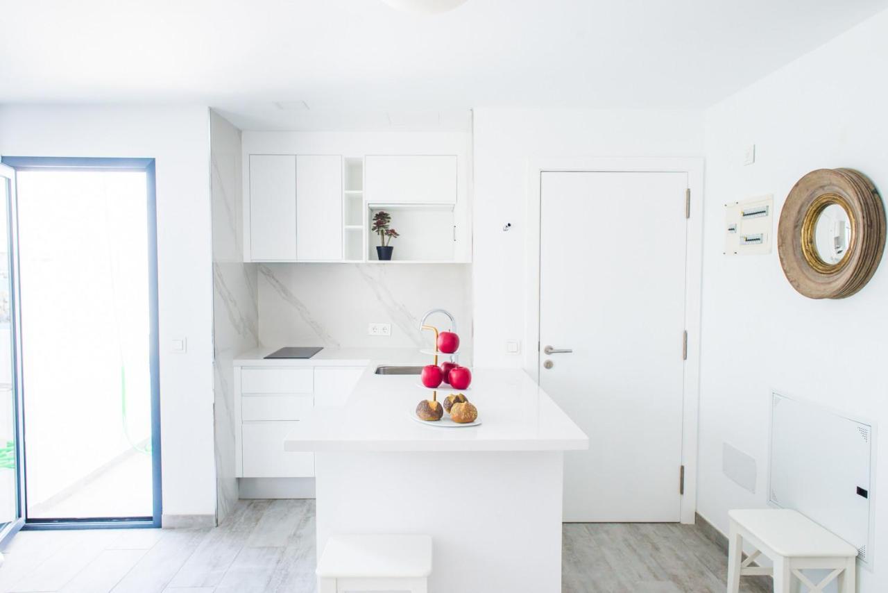 Studio Lirio Seaview By Holidays Apartamento *