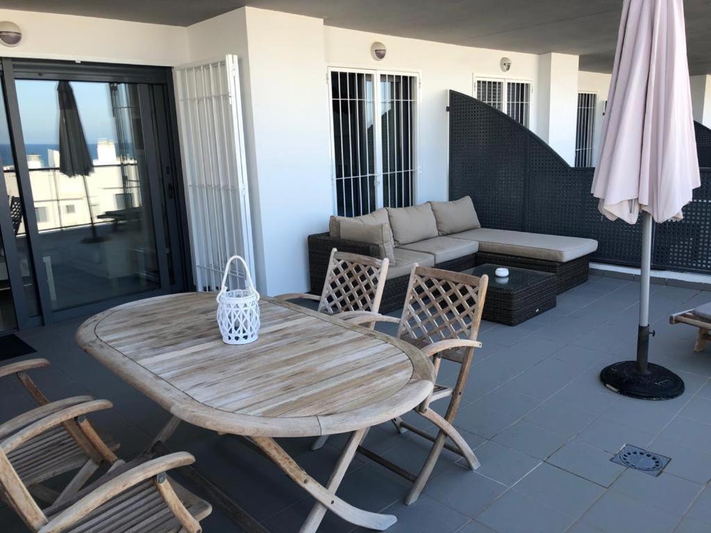 Luxury Front Arenales del Sol
