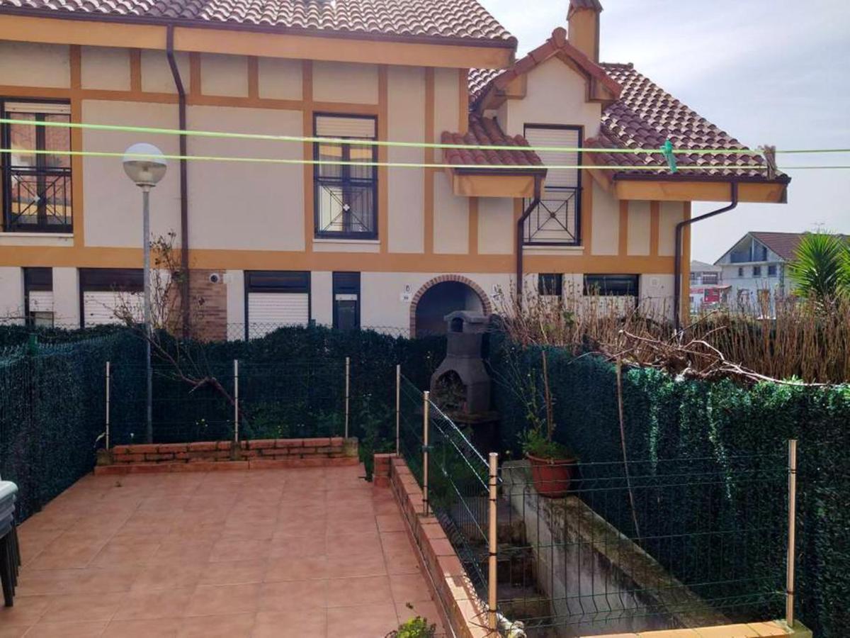 3 Bedrooms House With Furnished Terrace At 1 Km Away From The Beach Сasa de vacaciones Argoños