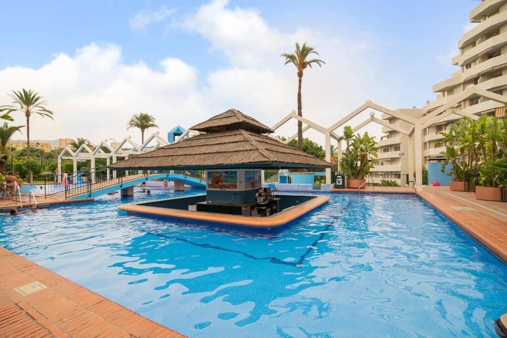 Benalbeach Lux, Jacuzzi, Beachfront - 432 Apartamento Benalmádena