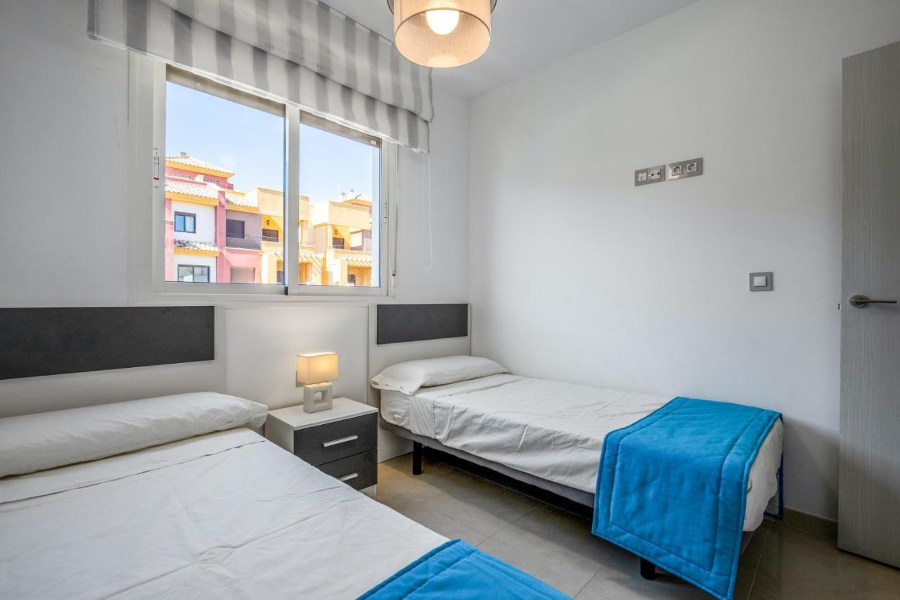 Spacious In With Sea View *