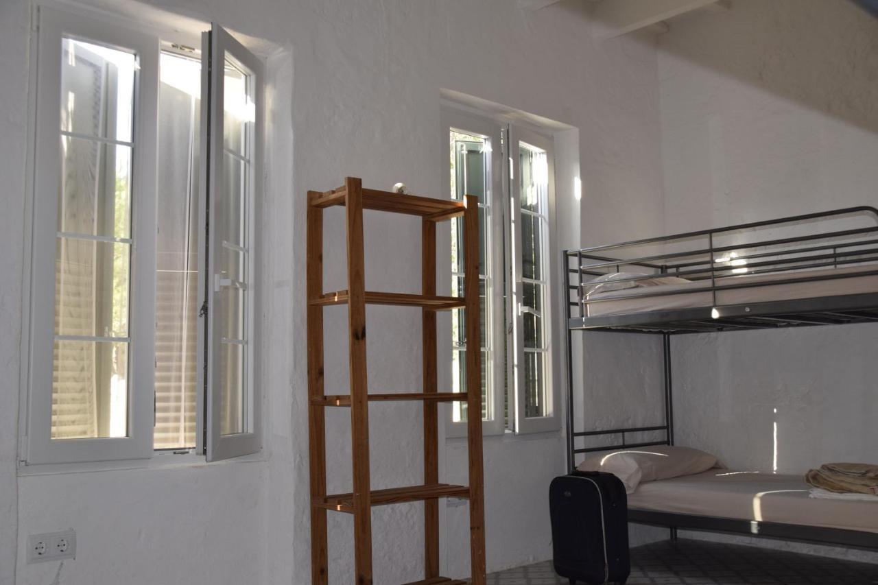 Refugi Biniati Vell Hostal