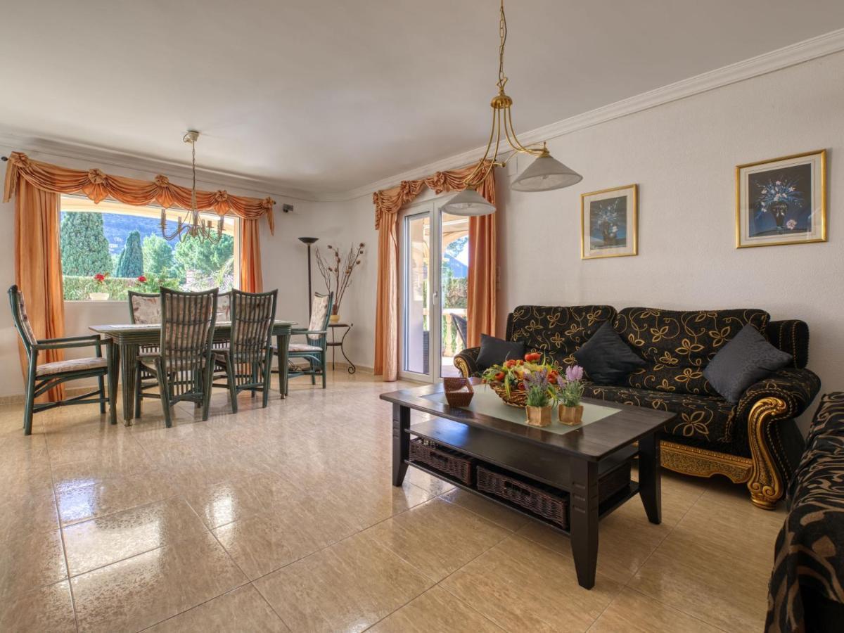 Villa Toscana By Interhome