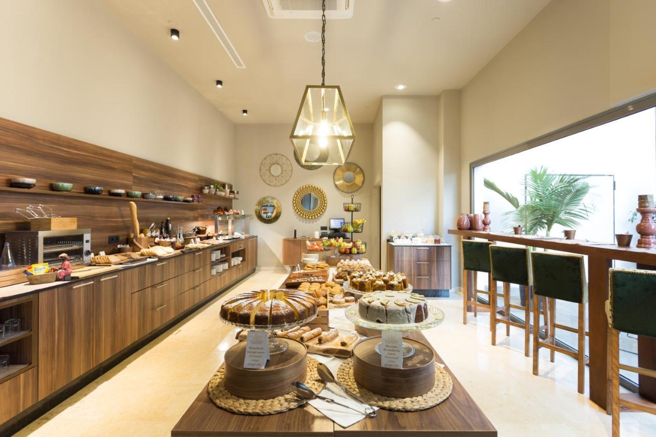 La Laguna Gran Hotel 4*