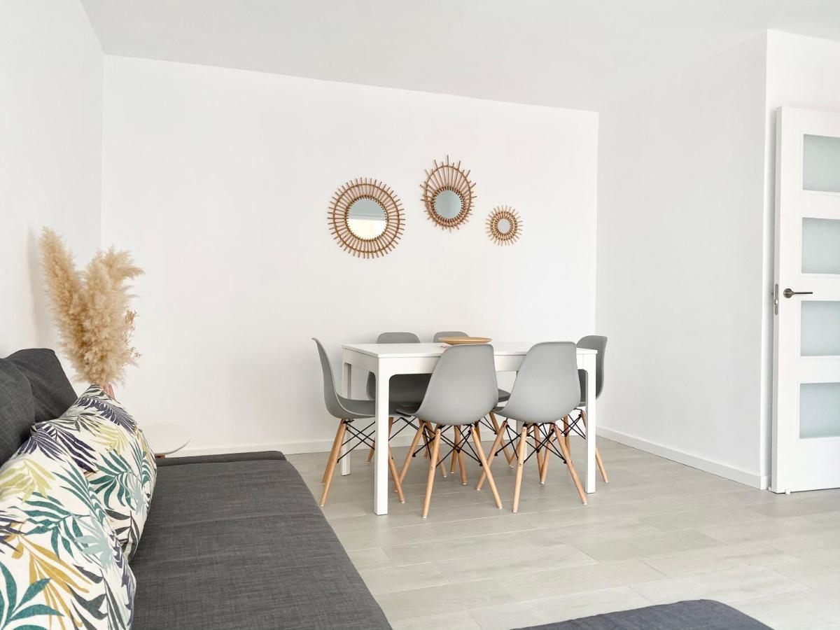 Apartment Nuevo, Con Vistas Al Mar Y A 70 Metros De La Playa