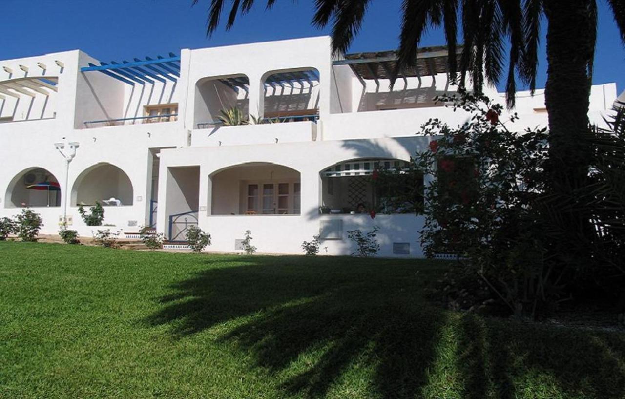 Impressive In Ground Floor With Terrace Of 2 Rooms, A A And Pool 3 Holiday home *