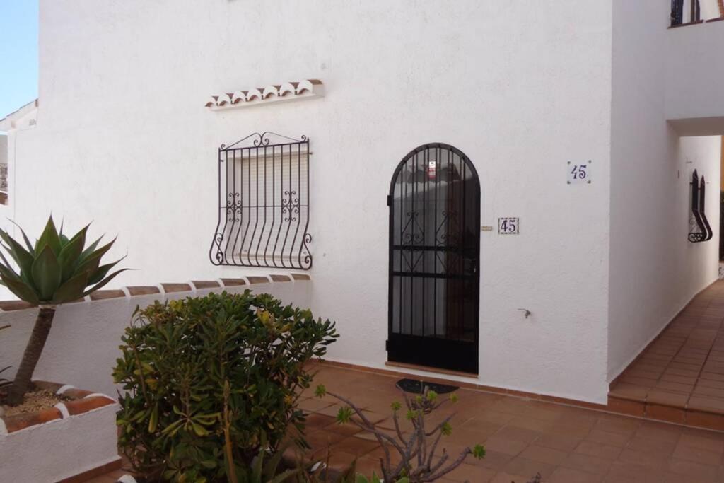 Completo Max. 6 Huespedes * Cumbre del Sol