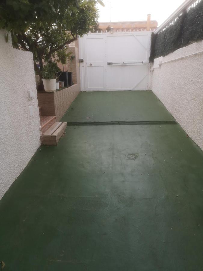 Piso Entero En Semi Sótano Con Piscina Salína Privada Apartamento *