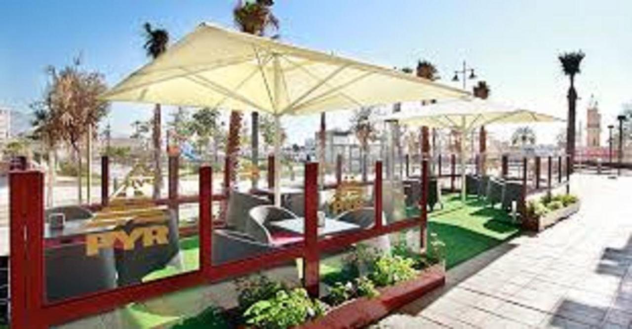 El Puerto - En El Mismo Centro De Fuengirola, Primera Línea De Playa Apartamento *
