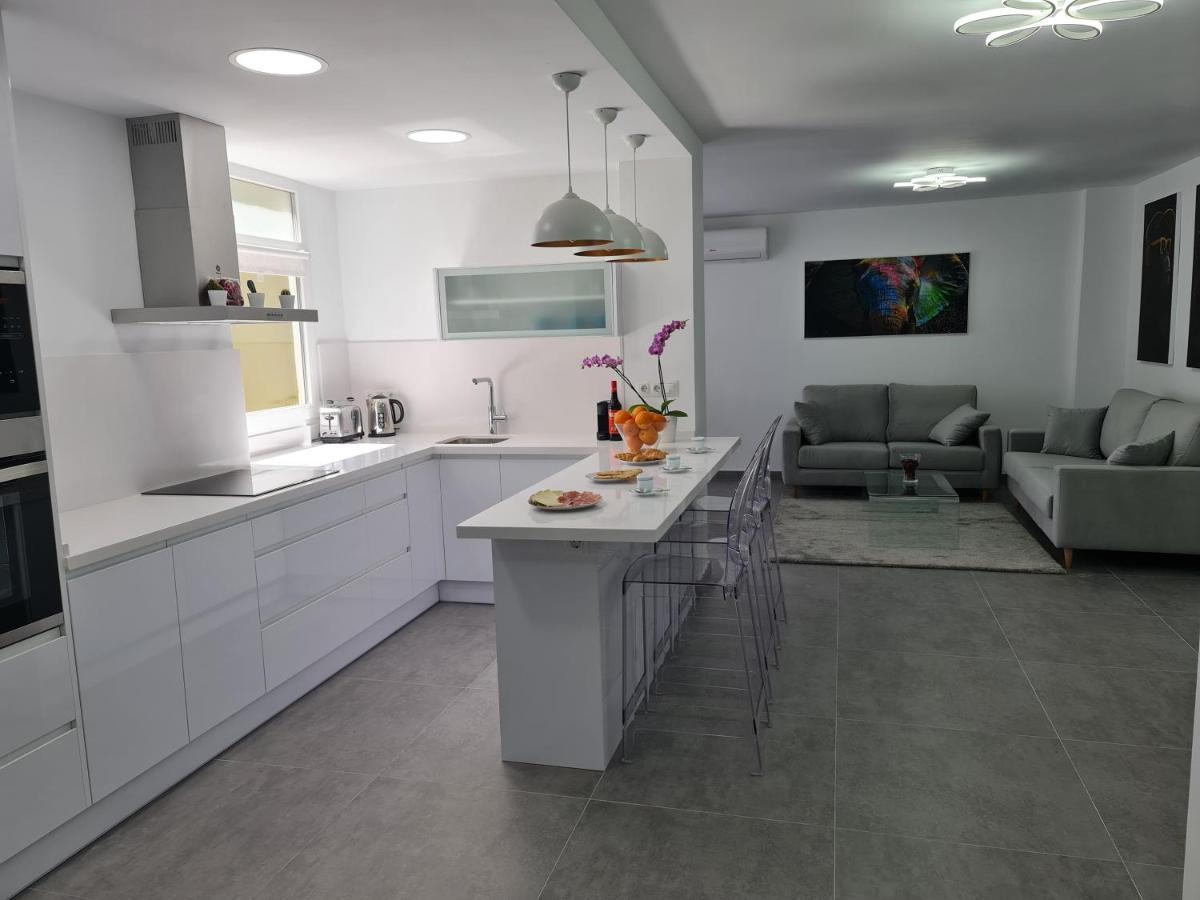 Modern 3 Bedroom Luxury In *