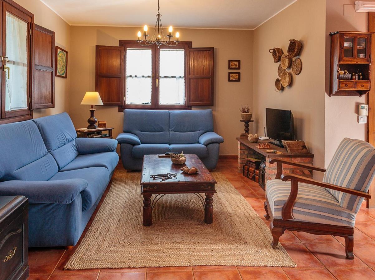 Country house Ablanos De Aymar Lorone
