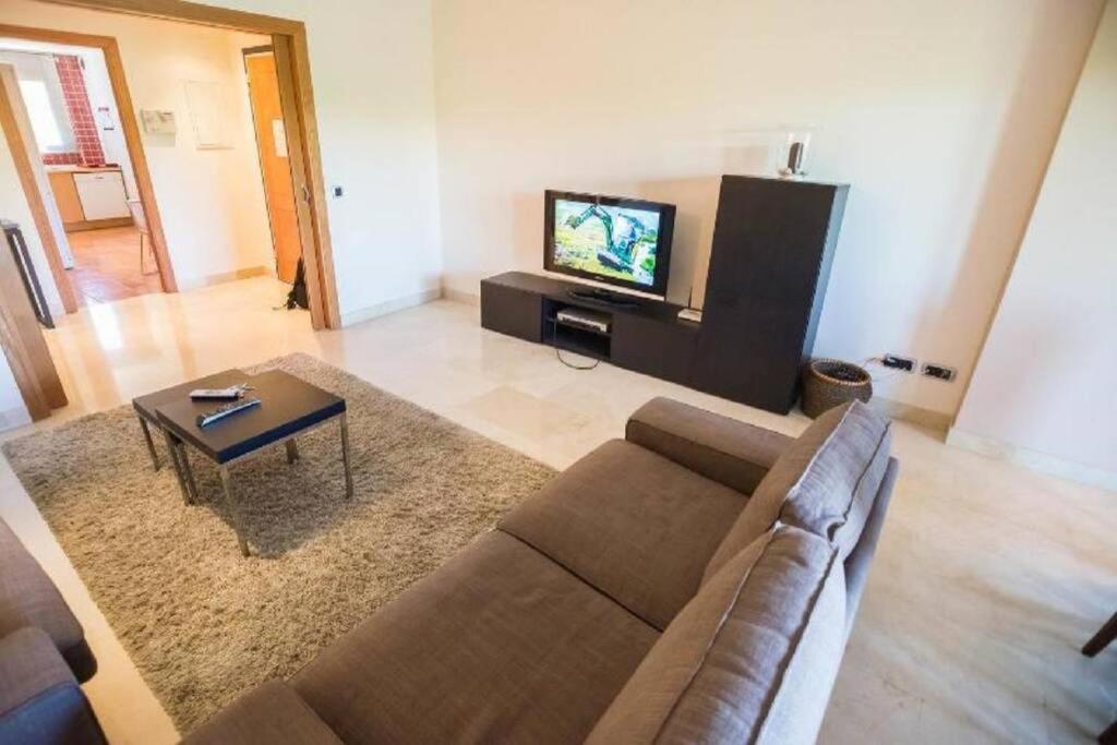 In - Luxury Complex Bellagio Apartment