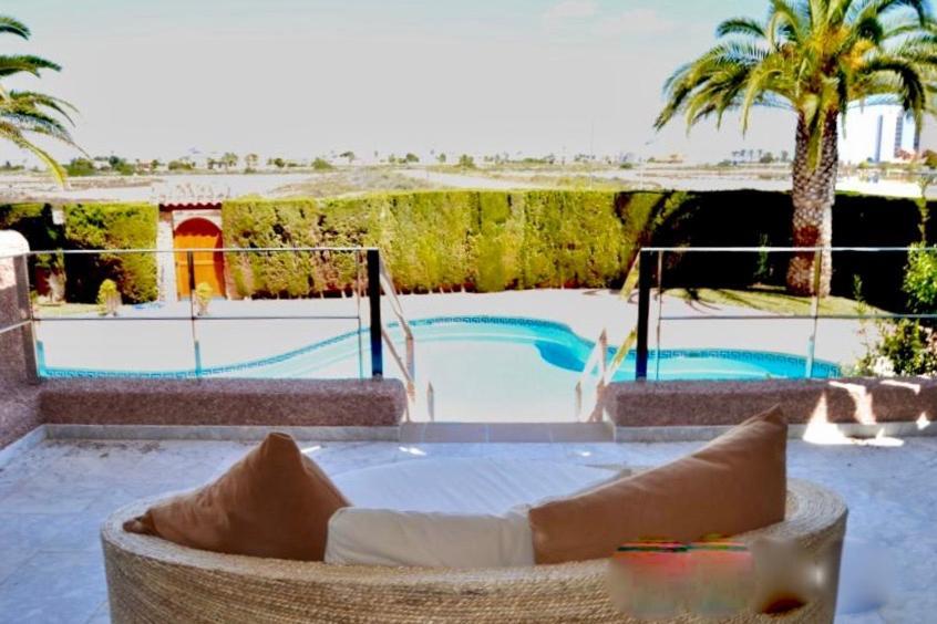 Chalet En Canales De Veneziola Con Piscina Y Embarcadero *