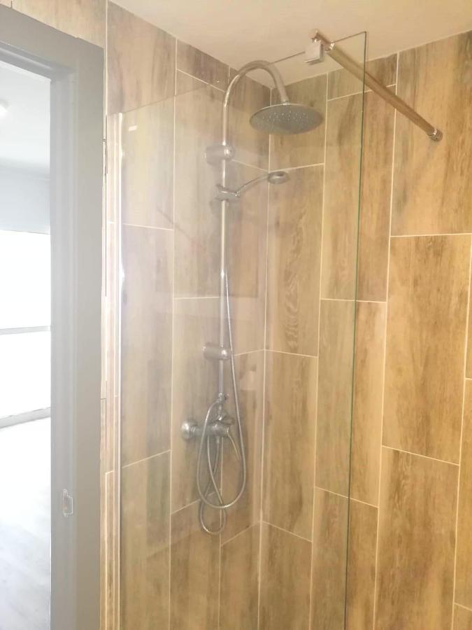 Apartamento Estudio En Benalbeach, Vistas Mar, Primera Línea Playa *