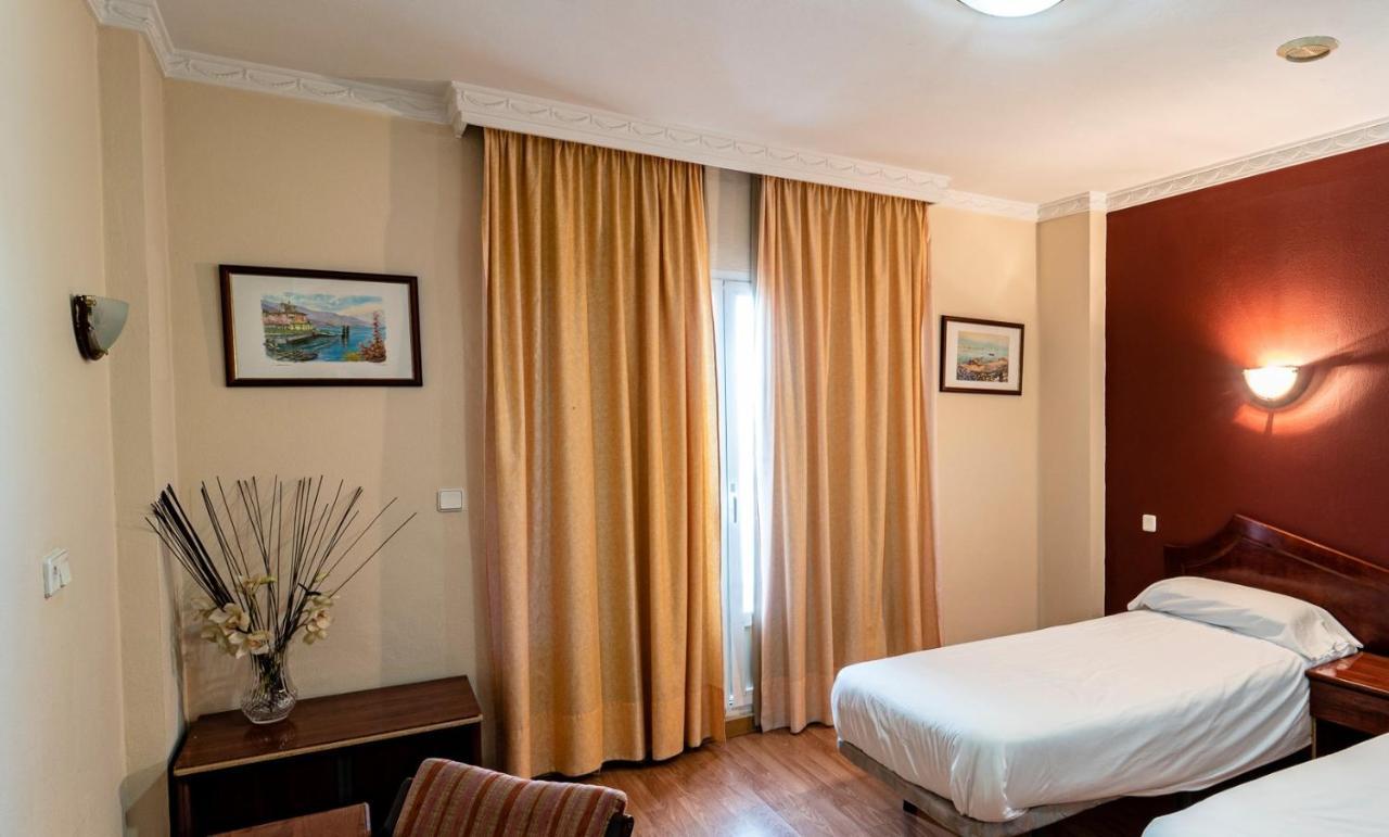 Carabela Santa Maria Hotel 3*