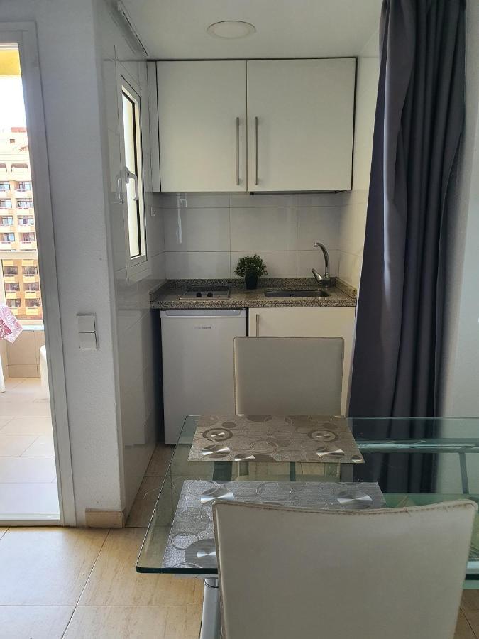 El Puerto - En El Mismo Centro De Fuengirola, Primera Línea De Playa