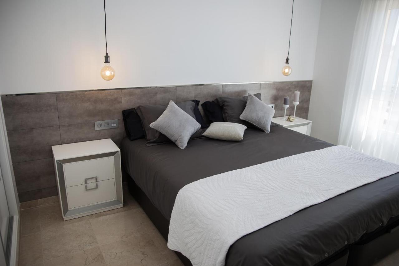 Spacious 200 Sq.m. Penthouse With Sea View Terraces Apartamento