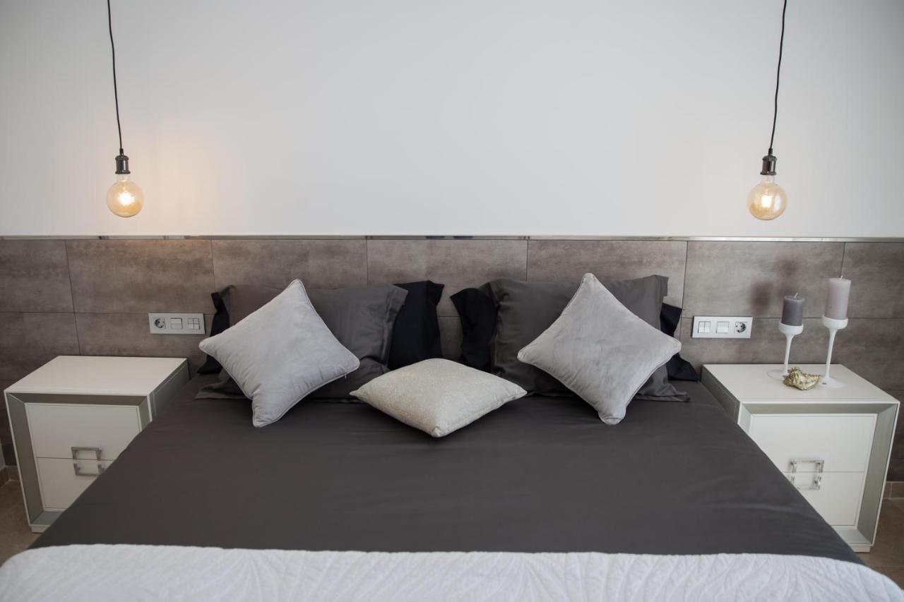 Spacious 200 Sq.m. Penthouse With Sea View Terraces Apartamento