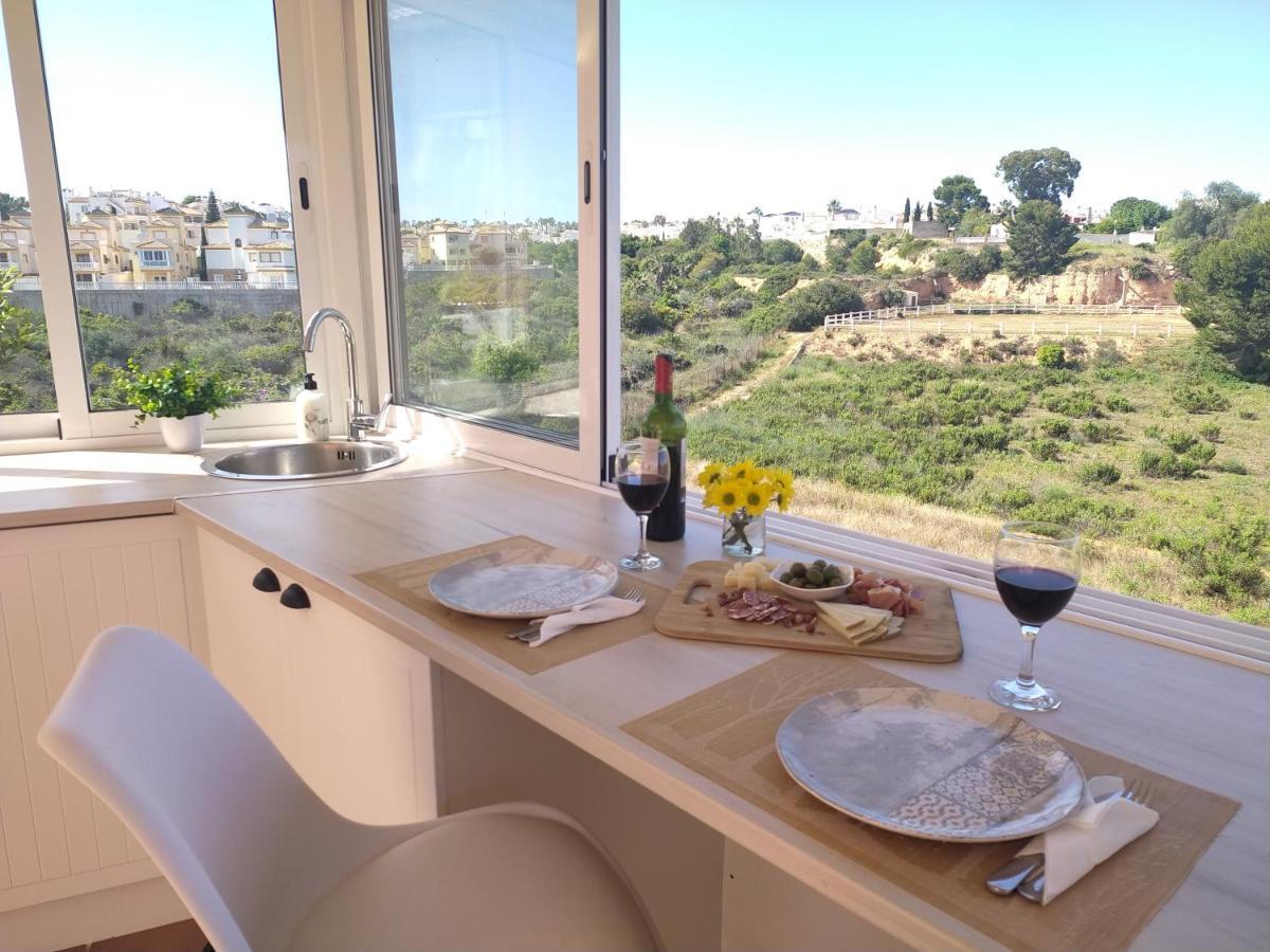 3 Bdr House Near La Zenia Private Lounge Terraces, Fire Places, Bbq, Kitchen, Parking Сasa de vacaciones