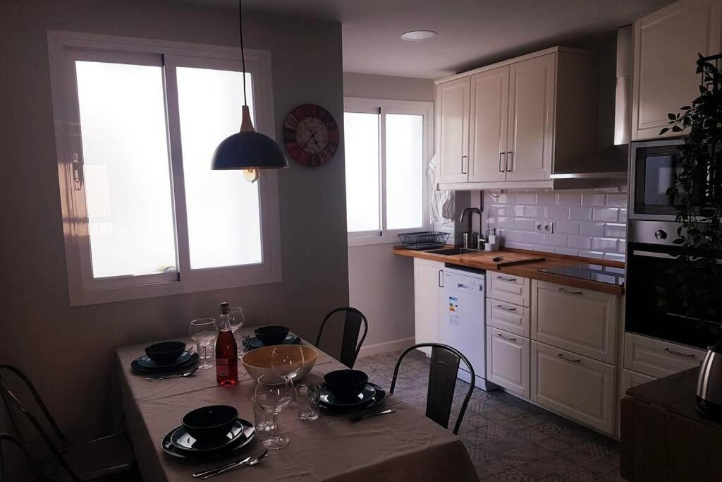 Recién Reformado, Bien Situado Y Comunicado Apartamento