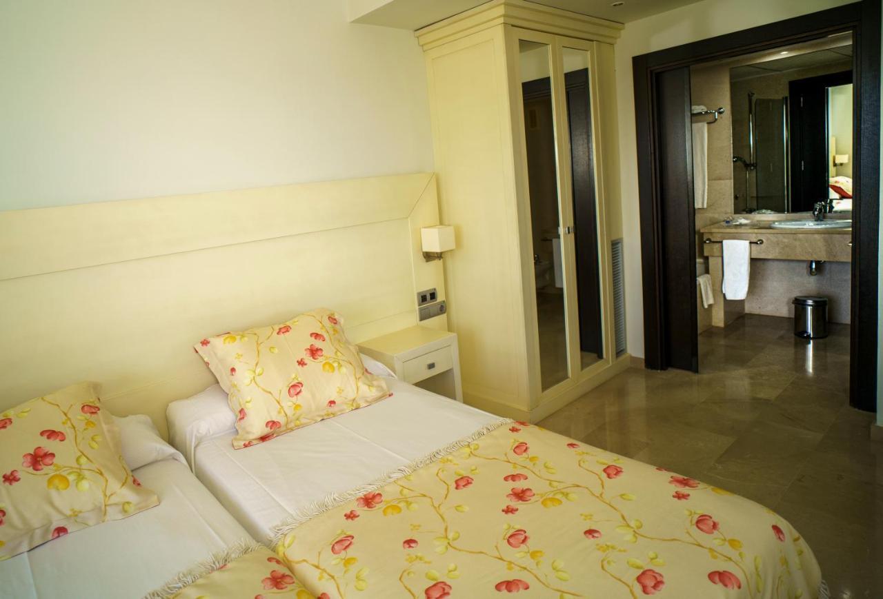Hotel Senator 4*
