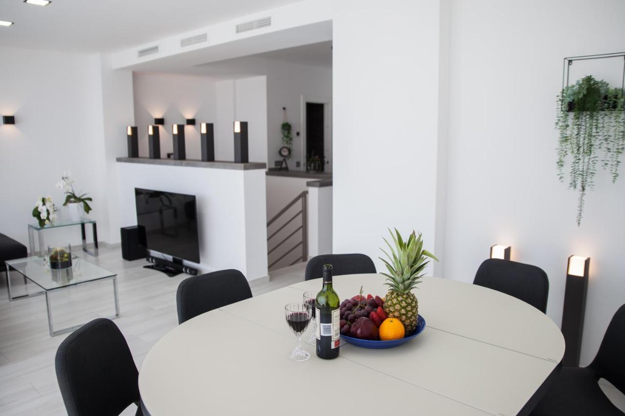 Spacious 200 Sq.m. Penthouse With Sea View Terraces