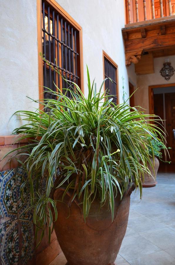 Santa Isabel La Real Hotel