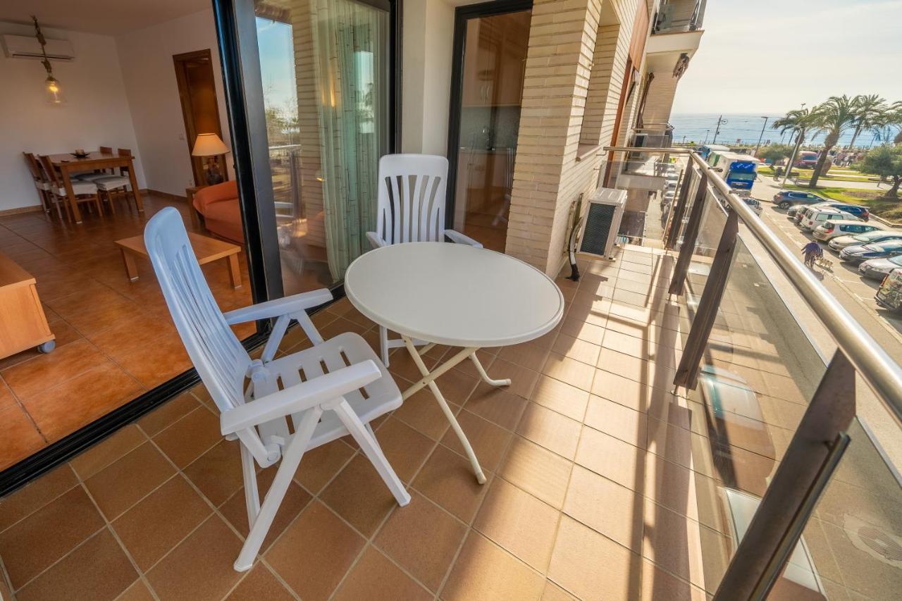 Homeholidaysrentals Adara