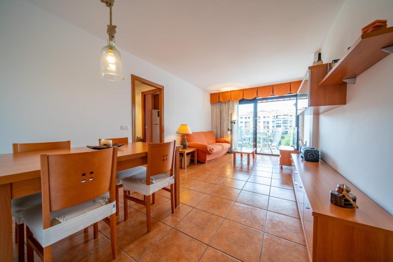 Homeholidaysrentals Adara *
