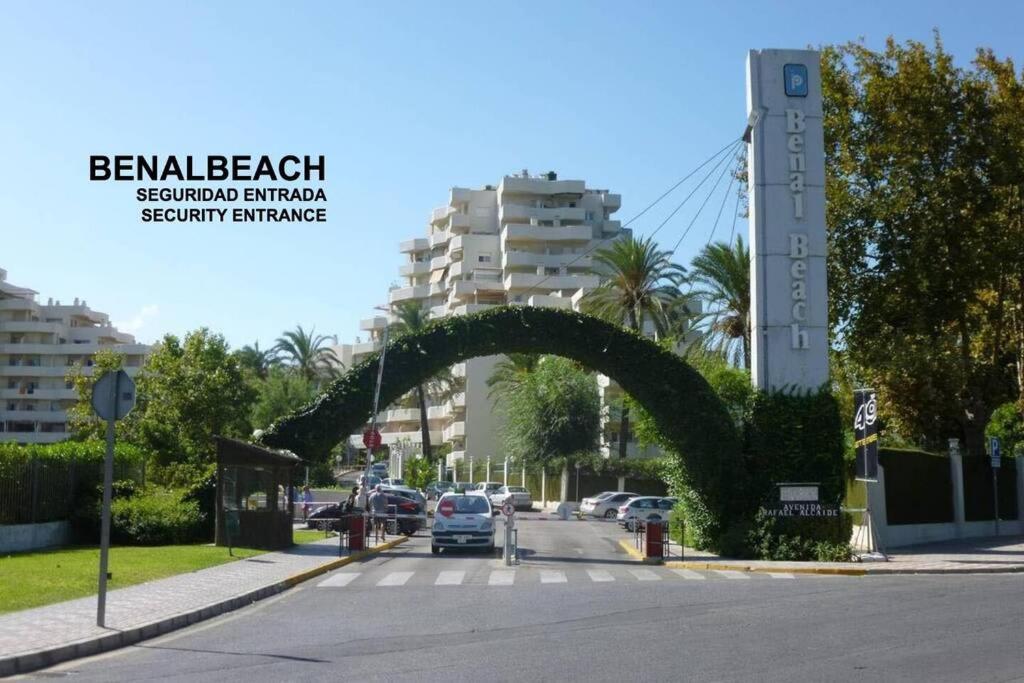 Estudio En Benalbeach, Vistas Mar, Primera Línea Playa *