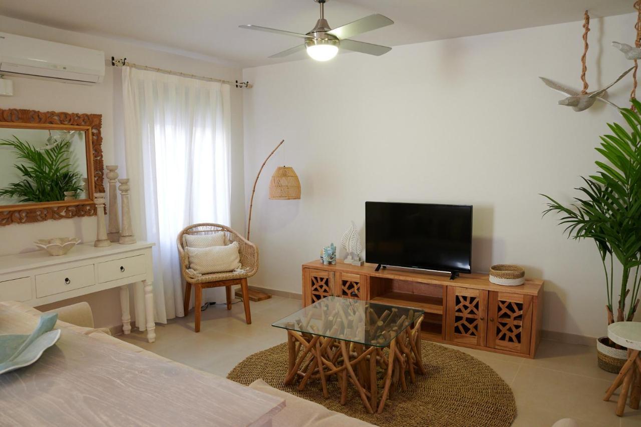 Apartment Dharma Experience Facebook Cambrils