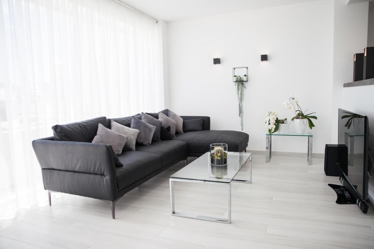 Spacious 200 Sq.m. Penthouse With Sea View Terraces Apartamento Torremolinos