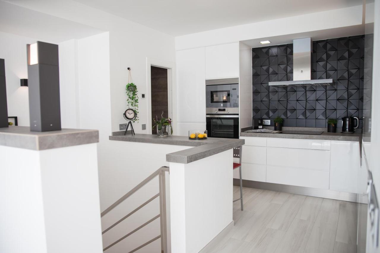Spacious 200 Sq.m. Penthouse With Sea View Terraces Torremolinos