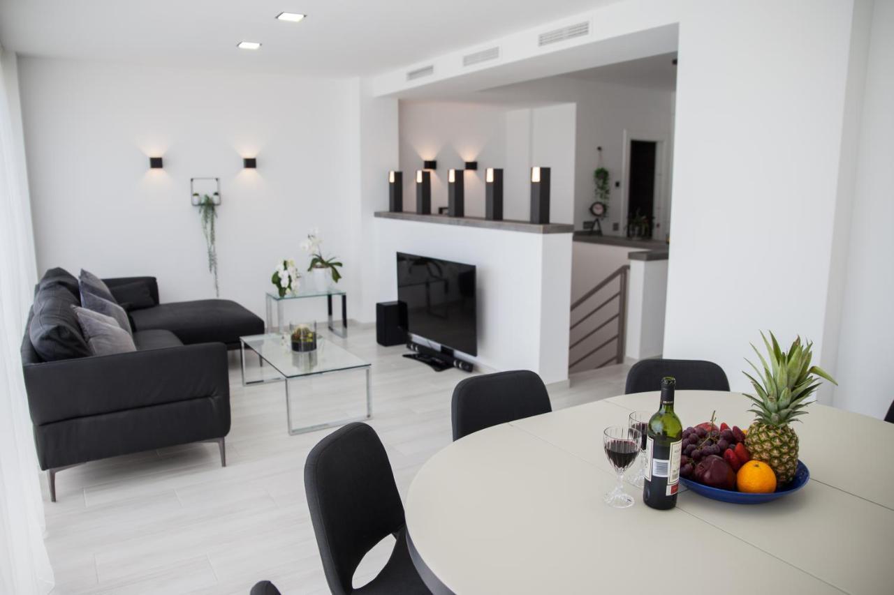 Spacious 200 Sq.m. Penthouse With Sea View Terraces Torremolinos