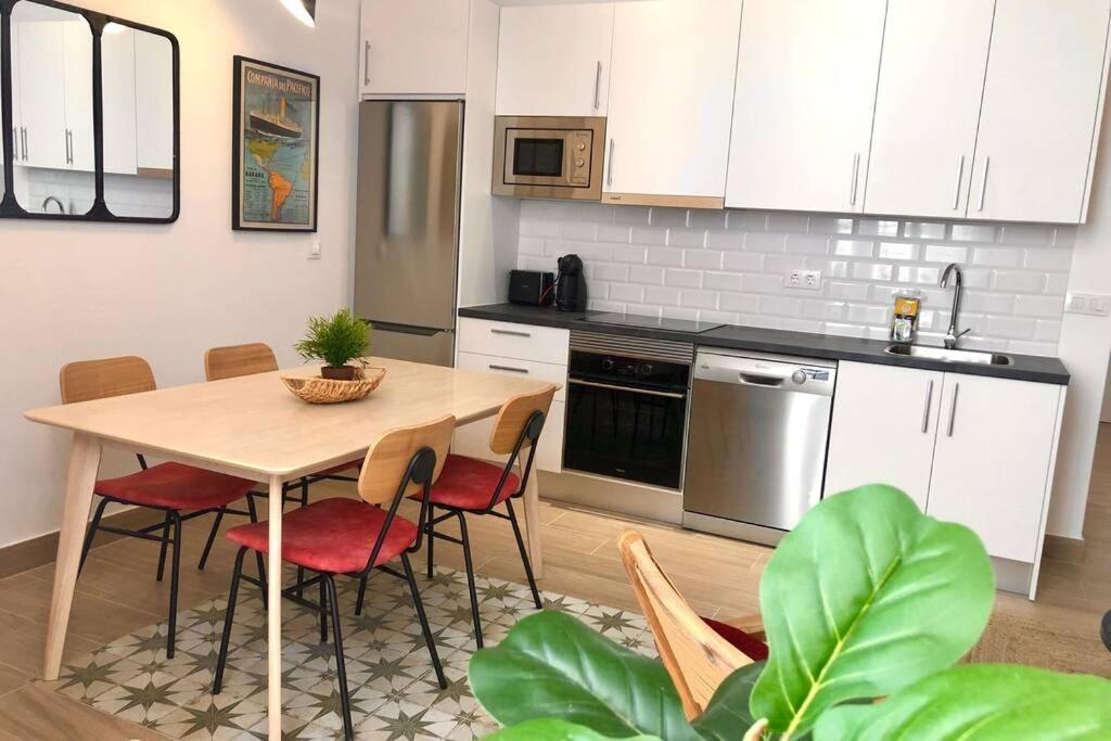 Apartment Gatu Premium Libertad, Preferente Mayores De 25 Anos Y Familias