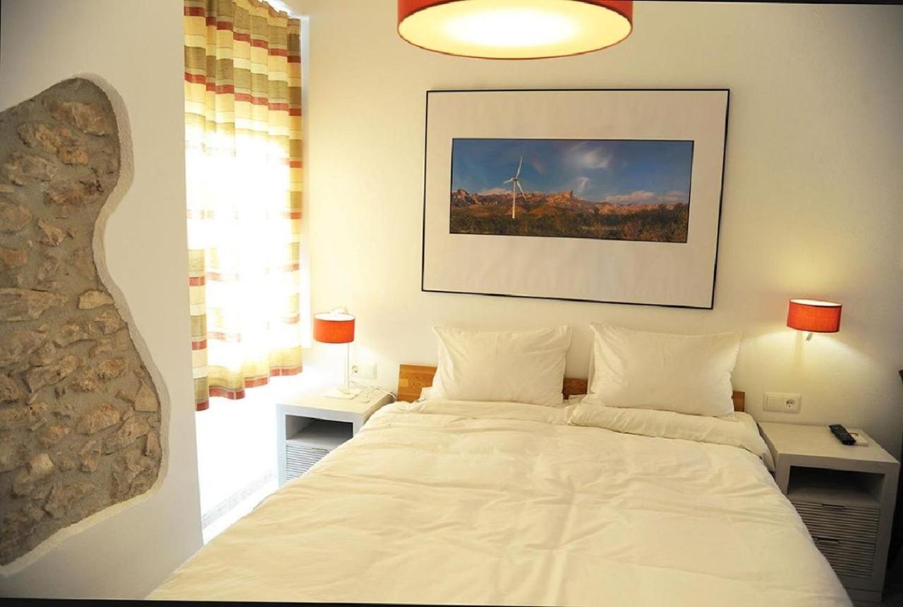 Subirats Perello Motel El Perello (Catalonia)