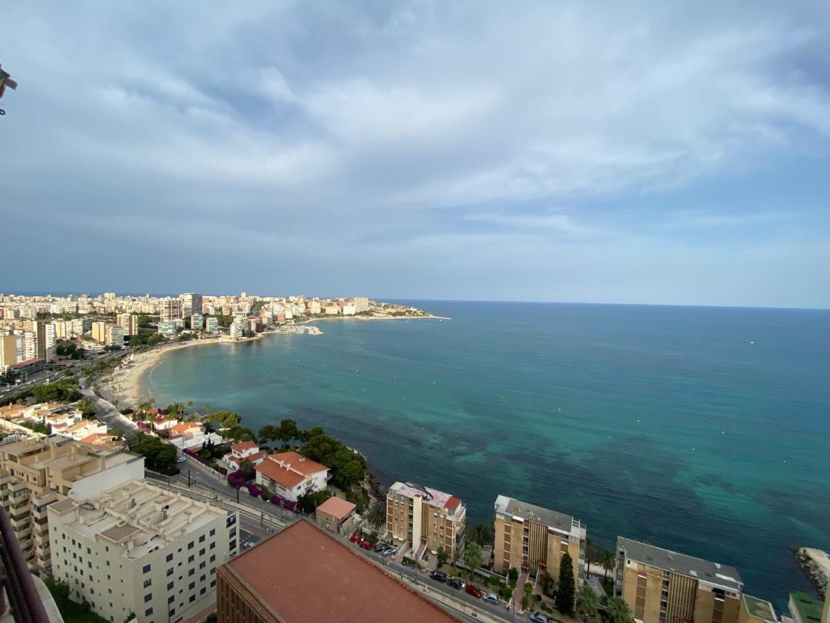 Apartamento Con Terraza Y Vistas Al Mar. Urb Monte Y Mar Apartamento Alicante